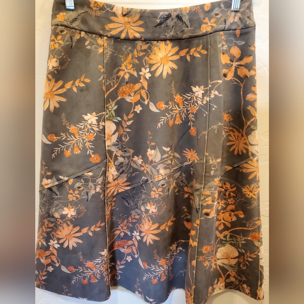 Coldwater Creek Sz M Ultra-suede Floral A-Line Midi  Skirt - Orange and Gray